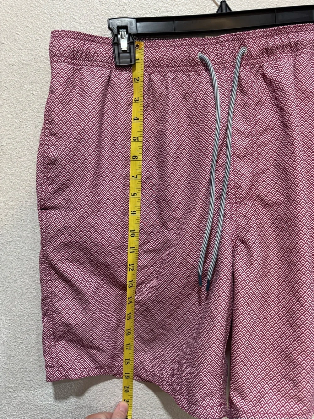 Ted Baker London Men’s Red Maroon Geometric Swim Trunks XL/36 Designer Quality